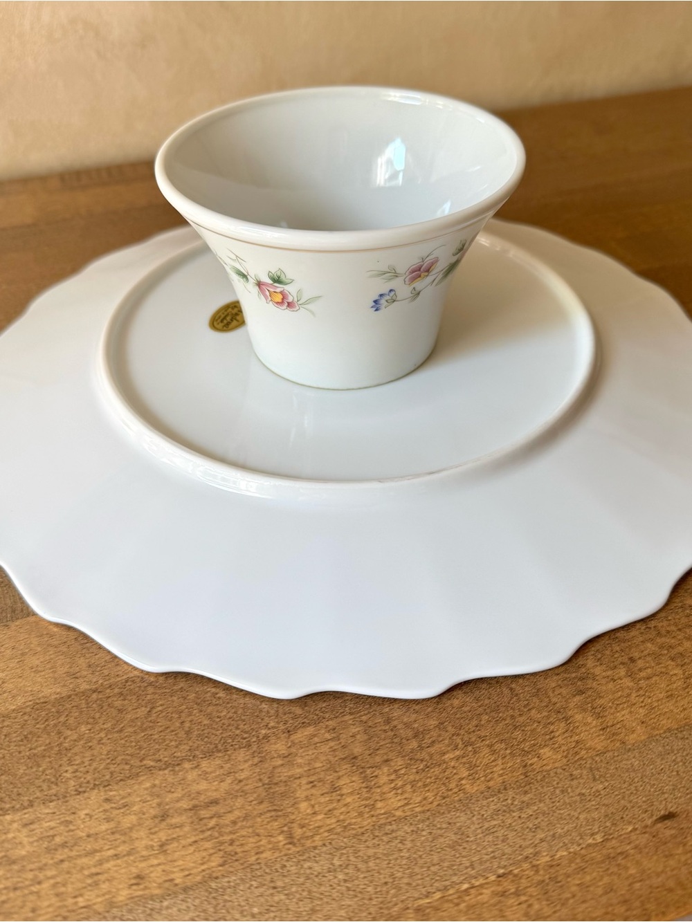 Andrea By Sadek Spring Night Ceramic Cake Plate with Server - Picture 5 of 16